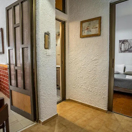 Sea & Mountain - Mani Serenity Retreat *