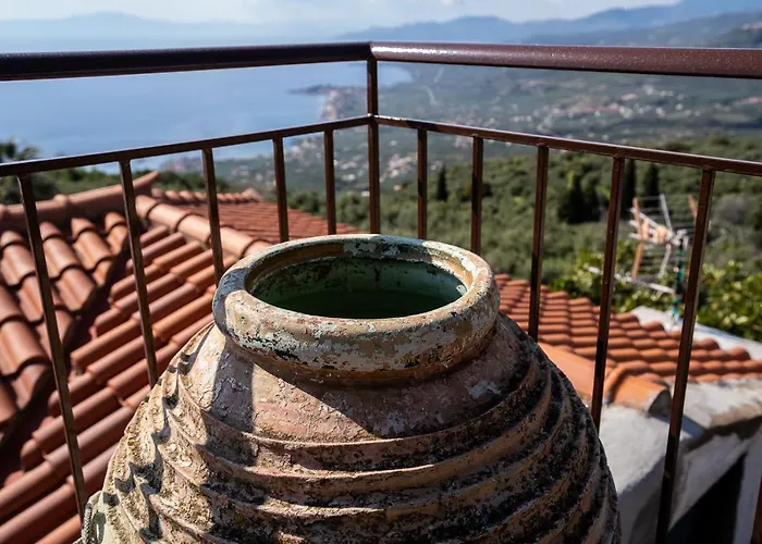 Sea & Mountain - Mani Serenity Retreat Plátsa