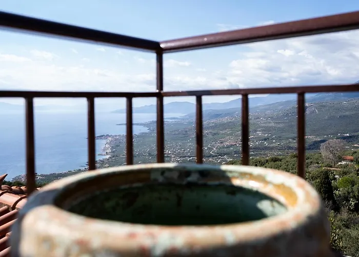 Sea & Mountain - Mani Serenity Retreat Feriehus *